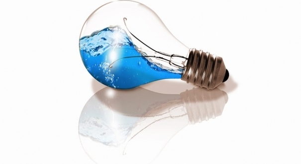 light-bulb-2136634_640